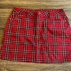 The perfect plaid skirt!